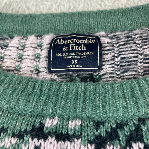 Abercrombie Fitch Plaid Cropped Sweater Green Pink Womens Size XS - Picture 2 of 9